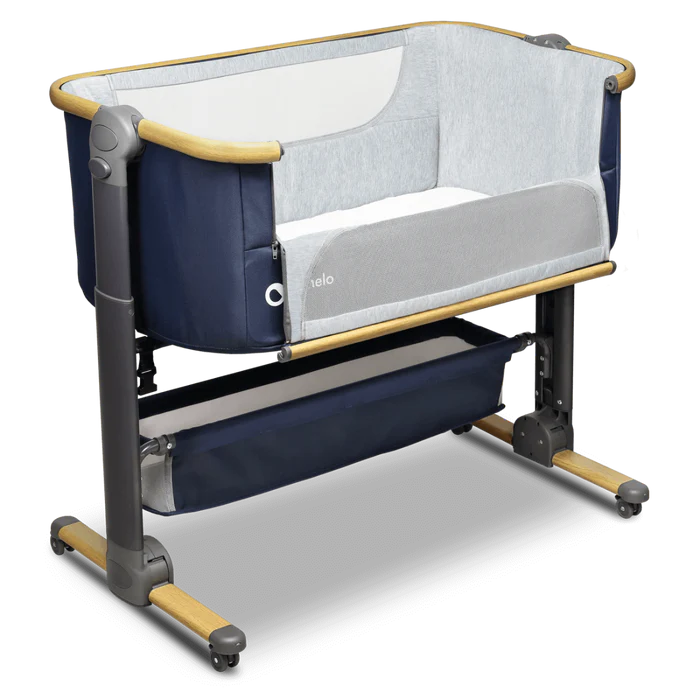 Pourquoi ne pas rajouter un matelas à certains modèles de lit parapluie ? Babykare vous explique