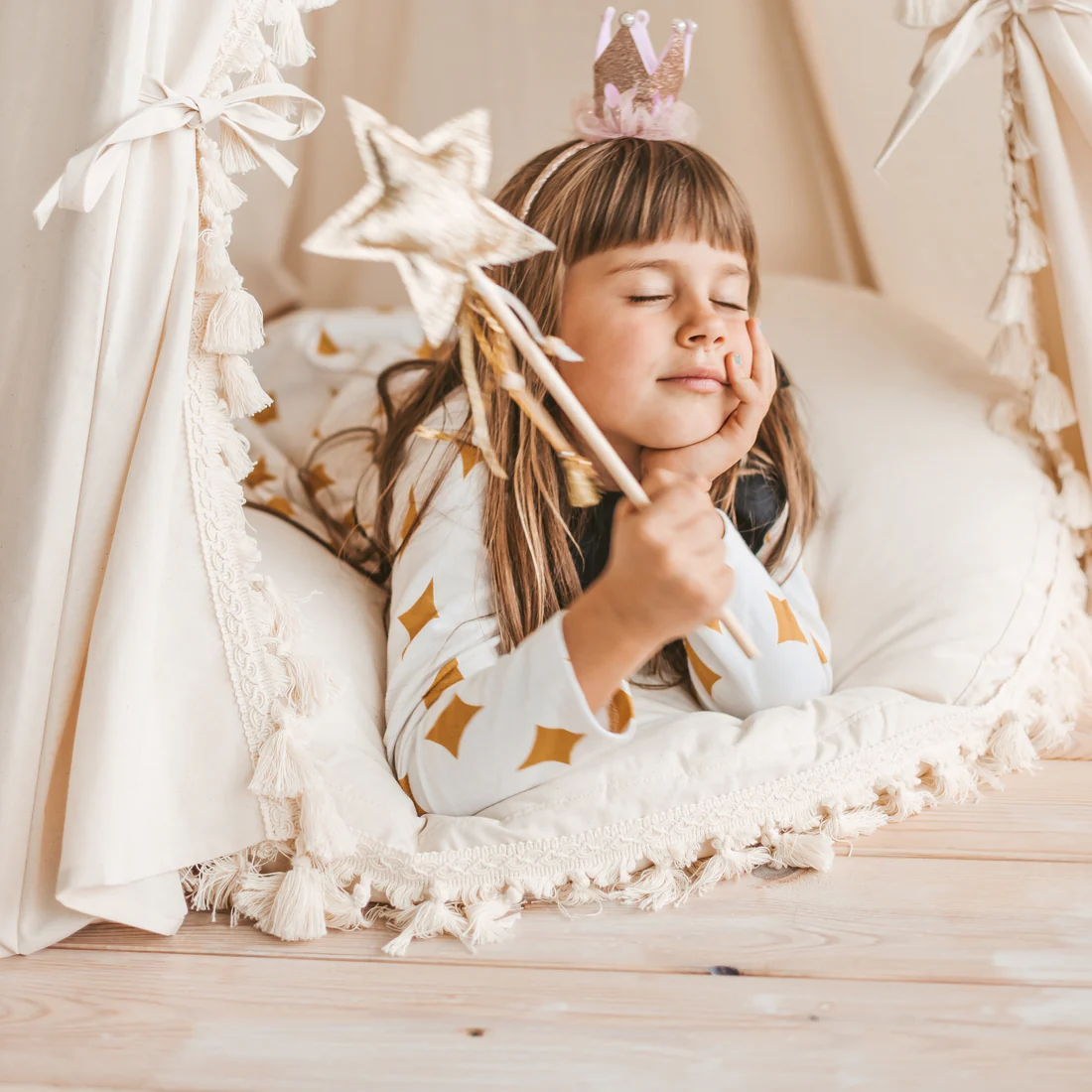 Grand coussin de sol avec pompons