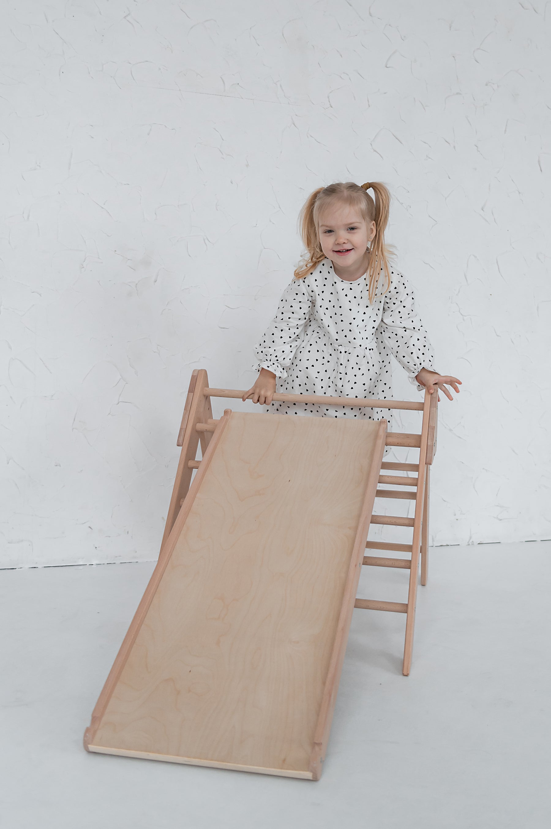 Ensemble Triangle Pikler et Rampe d'escalade