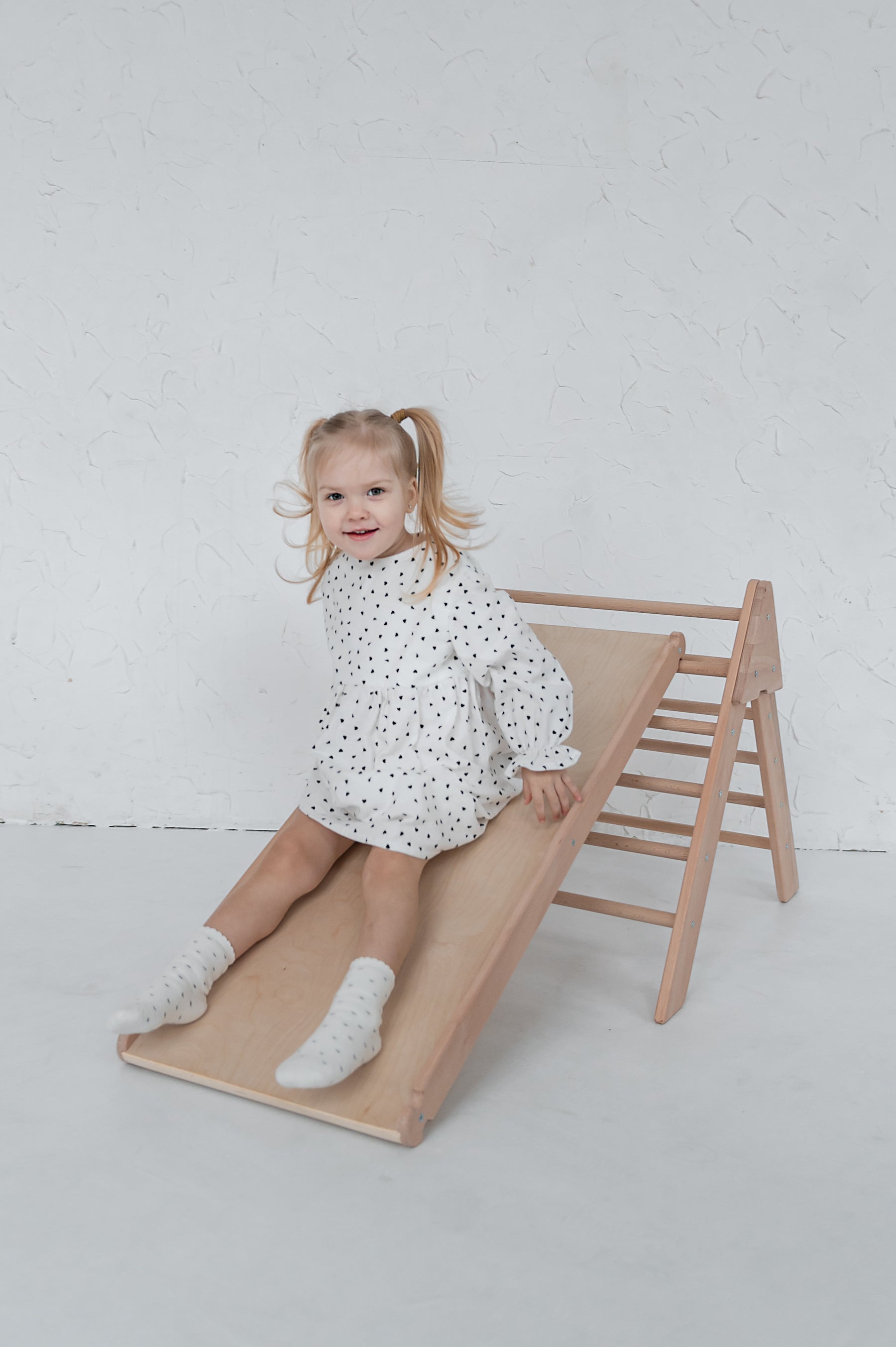 Ensemble Triangle Pikler et Rampe d'escalade