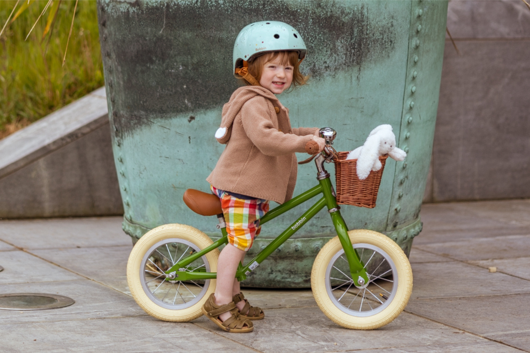 Moonbug Balance Junior Bikes Bobbin