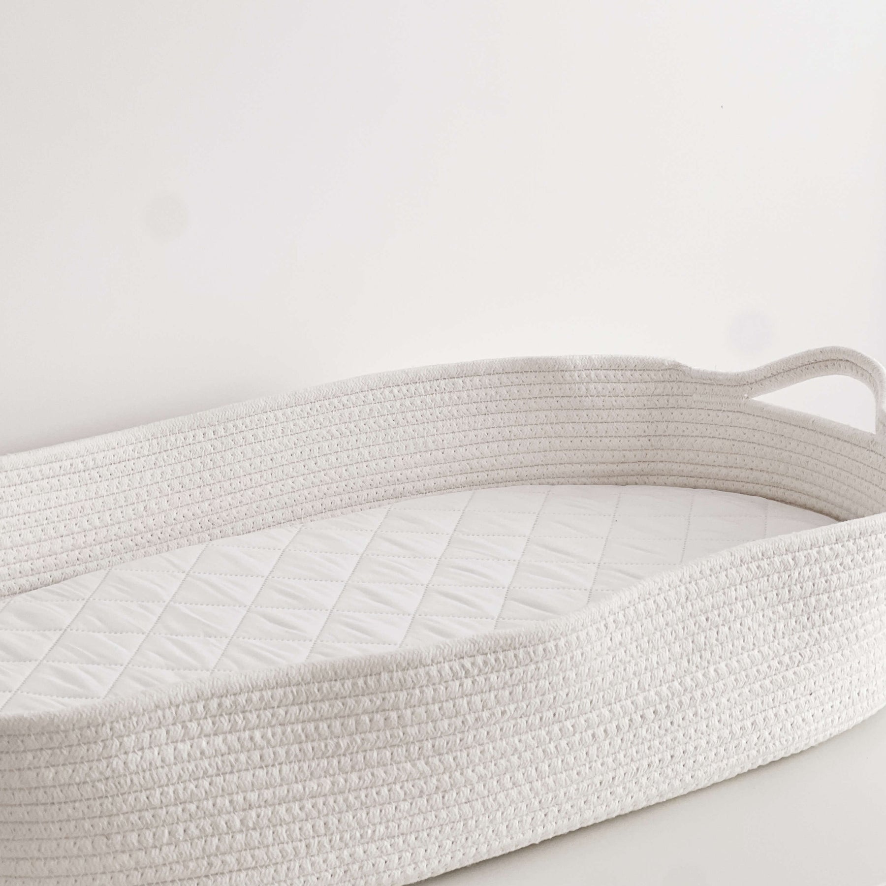 Panier à langer naturel Zoé - Changing Mats & Trays par Babykare