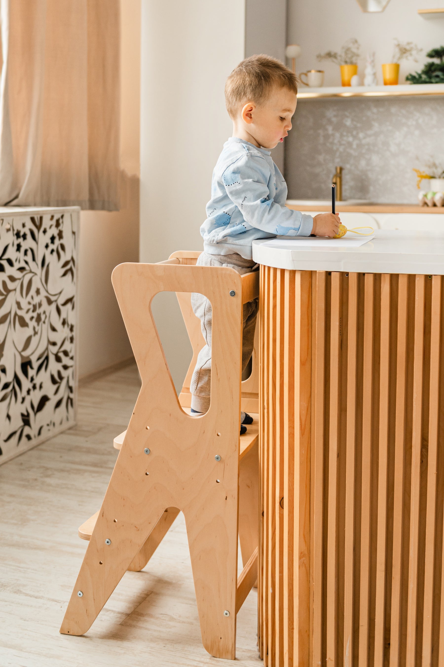 Tour d'observation Montessori réglable