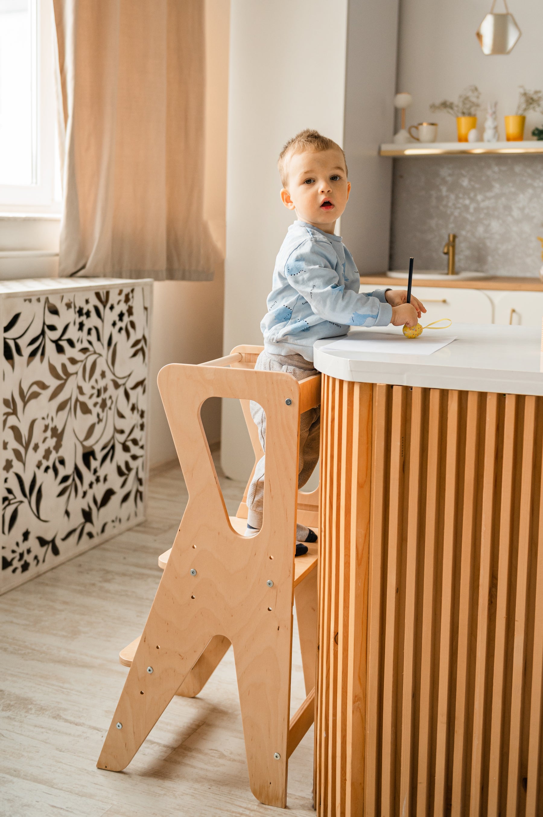 Tour d'observation Montessori réglable