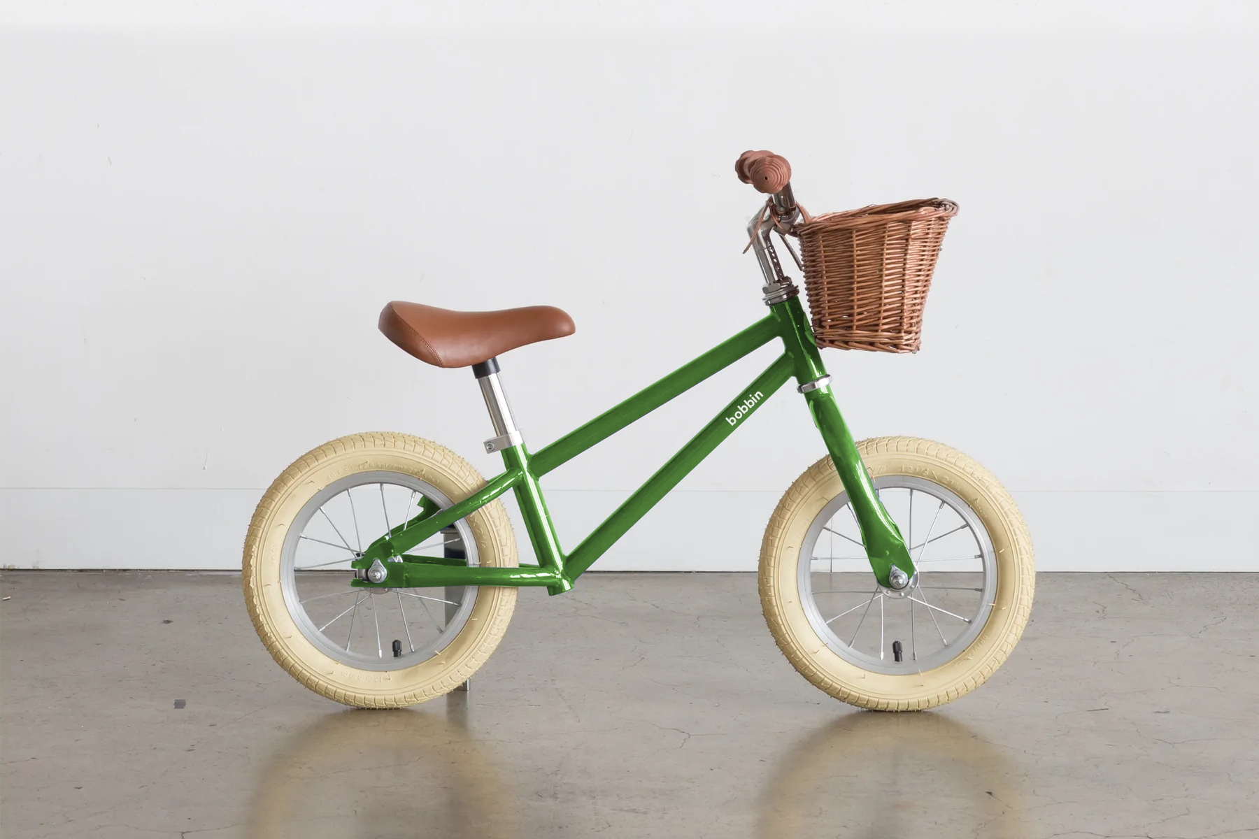 Moonbug Balance Junior Bikes Bobbin