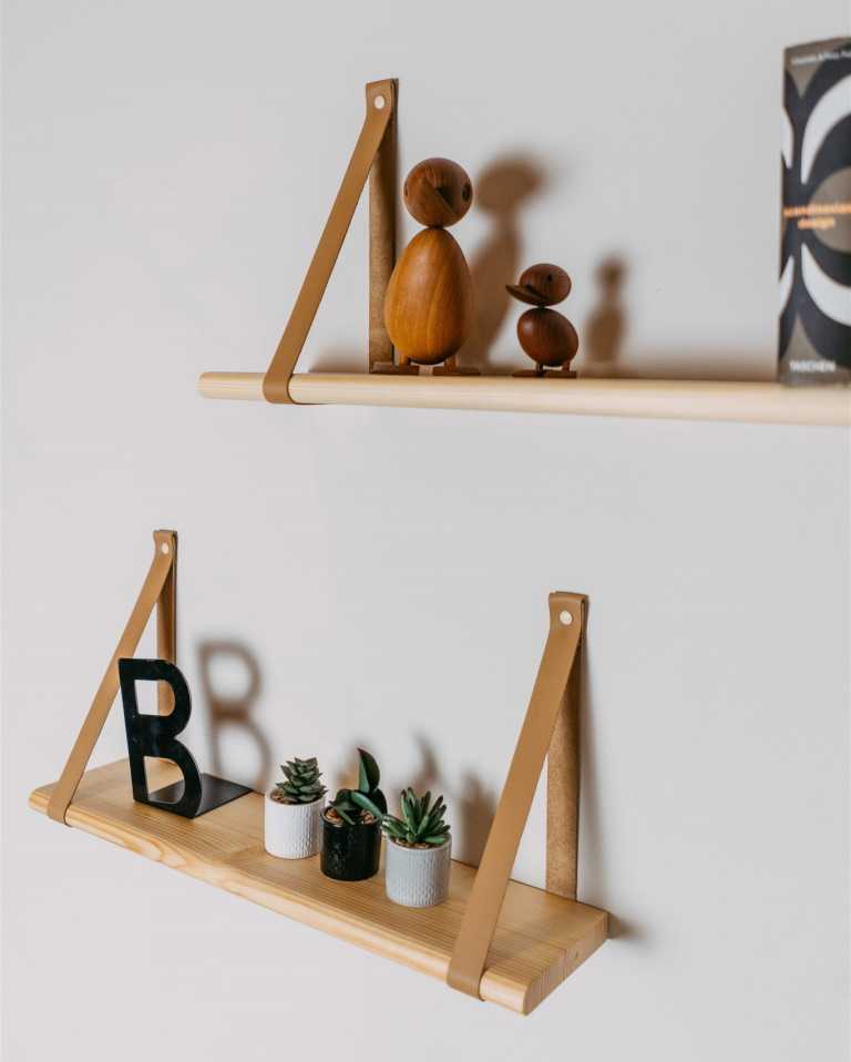 Wooden floating shelf, leather straps