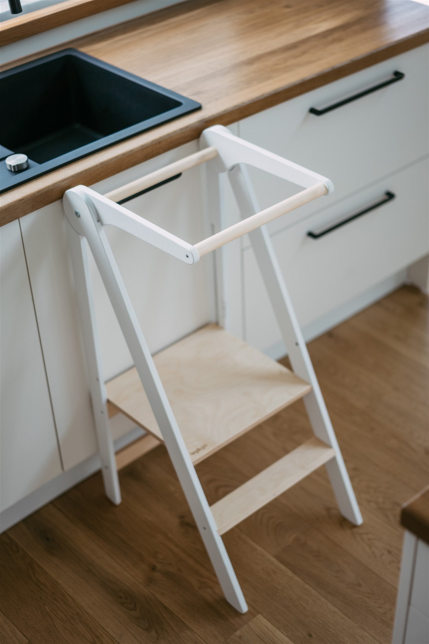 Tour d'observation Montessori pliable