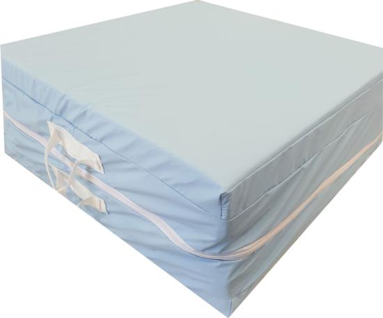 Complete folding suitcase sleeping kit 120x60x10 cm