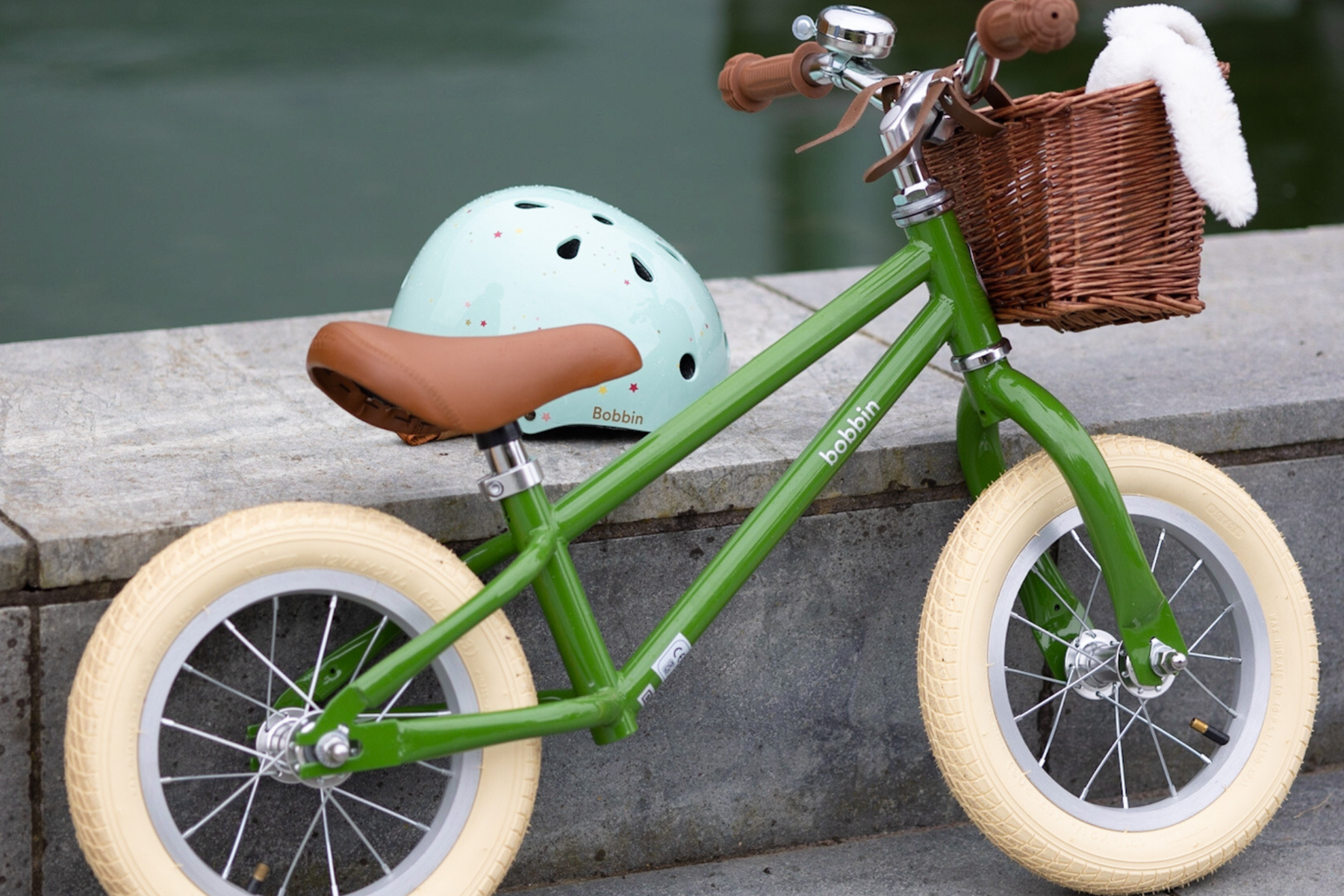 Moonbug Balance Junior Bikes Bobbin