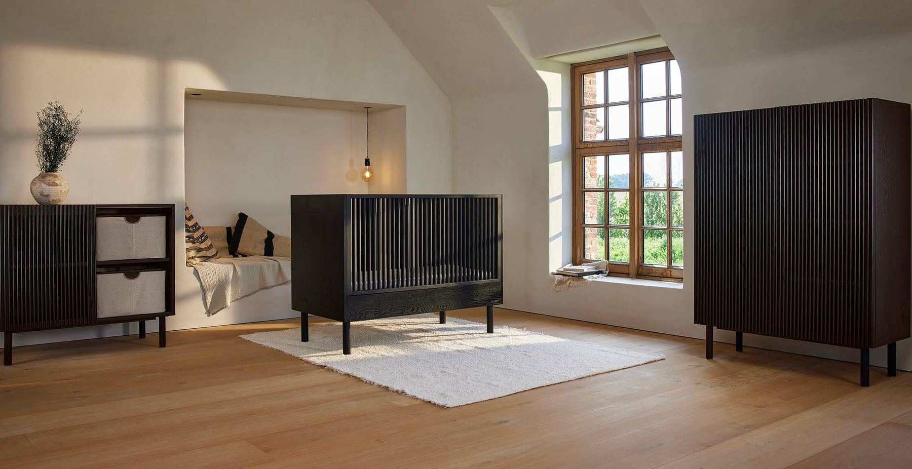 Chambre complète avec lit bébé Hai No Ki Noir Quax - Baby & Toddler Furniture par Quax