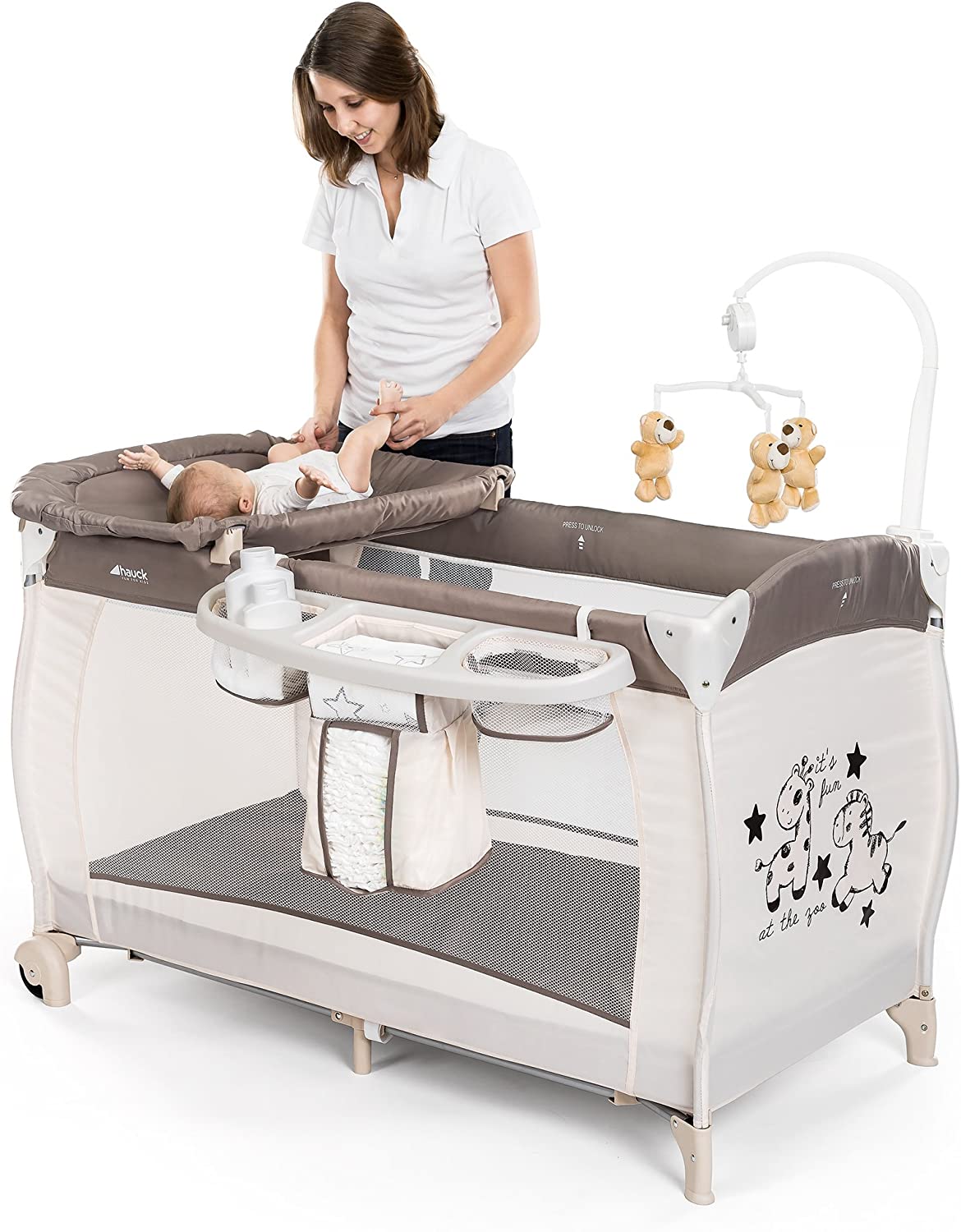 Un parc bébé est un complément judicieux pour votre équipement bébé. Cela  vous offre une bonne possibilité d'y poser votre enfant de manière sûr à  court, By Coin Bébé