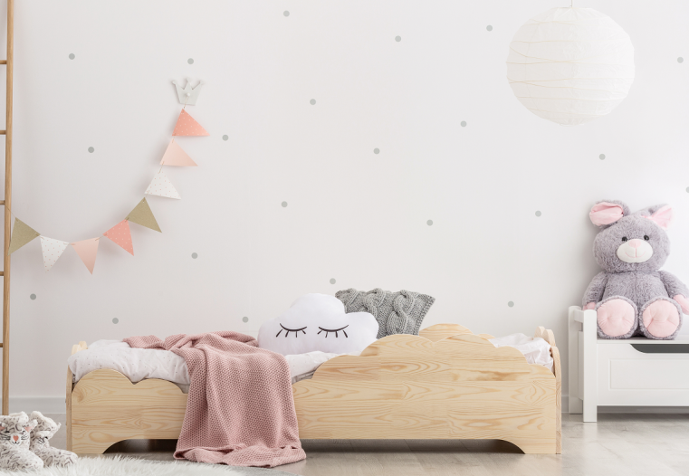 Comment la méthode Montessori influence-t-elle la conception des lits pour enfants ?