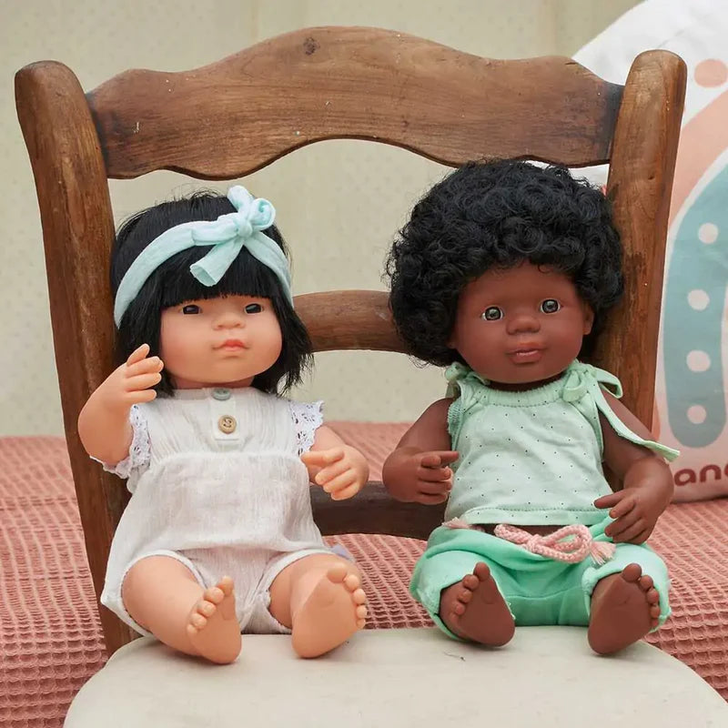 Découvrez les poupées Miniland sur Babykare.fr