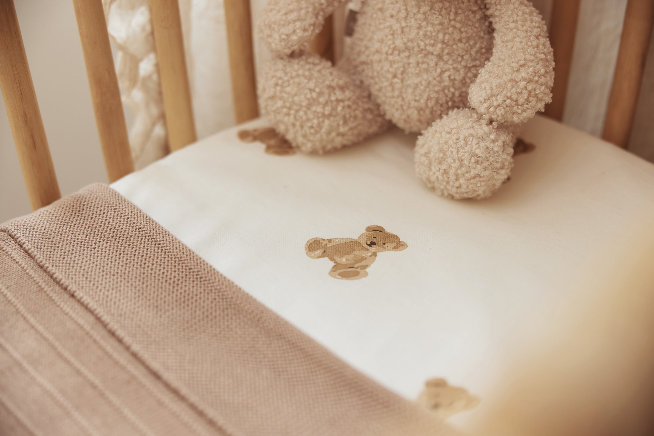 Découvrez notre collection de drap-housse pour les lits de bébé sur Babykare.fr