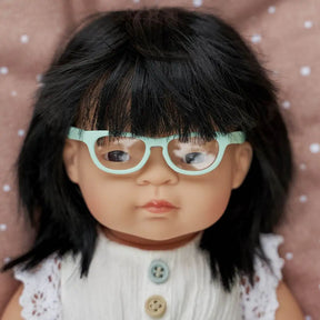 Poupée fille asiatique avec lunettes 38cm Miniland - Doll & Action Figure Accessories par Miniland