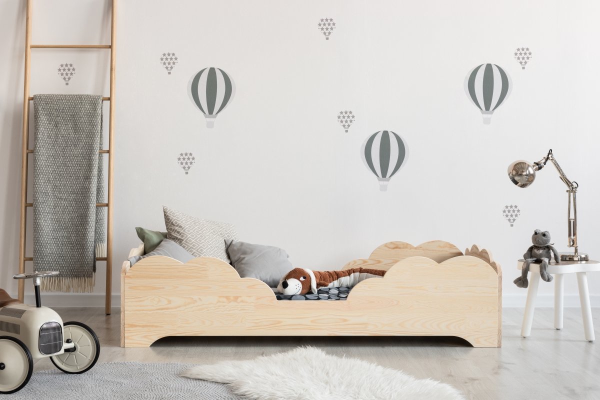 Lit simple en bois forme nuage