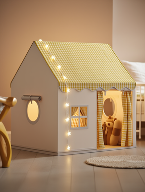 Tente maison enfant avec guirlande