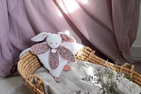 Doudou BOH'AIME Lapin rose avec pétales - Doudou et compagnie - Stuffed Animals par Doudou et compagnie
