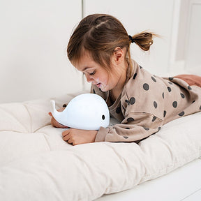 Projecteur baleine Moby rechargeable Flow Amsterdam - Night Lights & Ambient Lighting par Flow Amsterdam