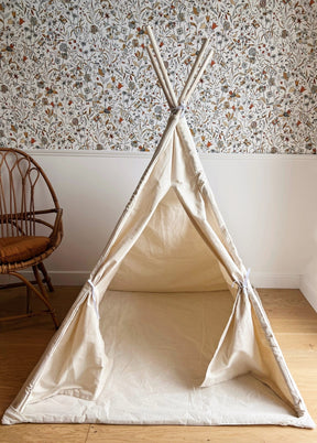 Tipi B enfant avec tapis avec guirlandes