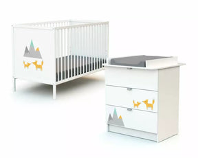 Lit Bébé 60x120 cm + Commode avec plan à langer Renard Webaby AT4 - Baby & Toddler Furniture par AT4