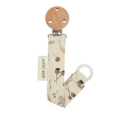 Attache tétine Grasslands Avery Row - Pacifier Clips & Holders par Avery Row