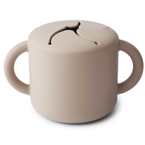 Tasse à collations en silicone Mushie - Mugs par Mushie