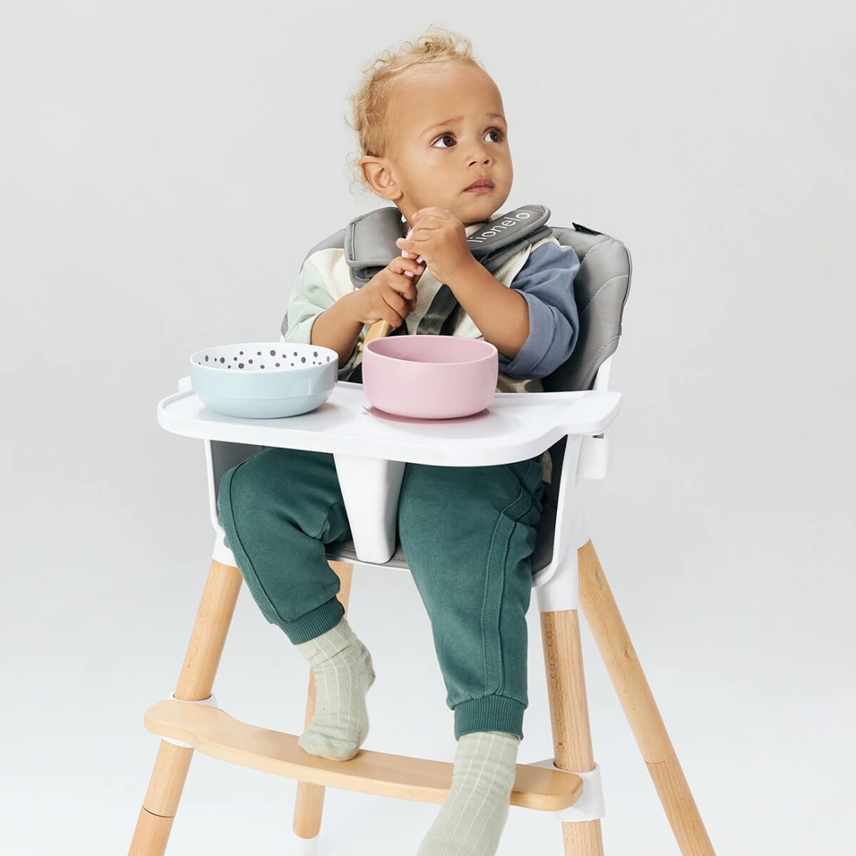Chaise haute evolutive pliable et reglable pour bebe et enfant Youpala  Sonora Color Grey