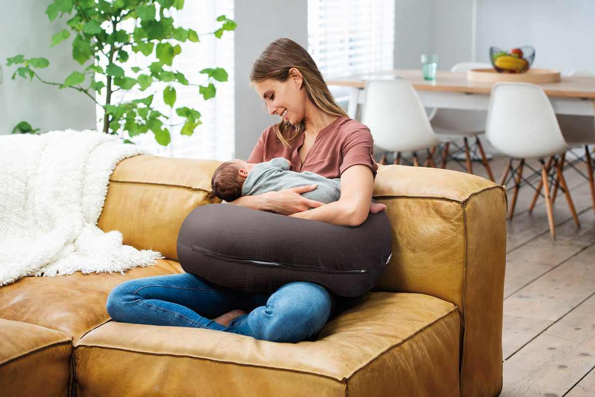 Coussin d'allaitement maternité COMFY BIG Tetra Brick Doomoo